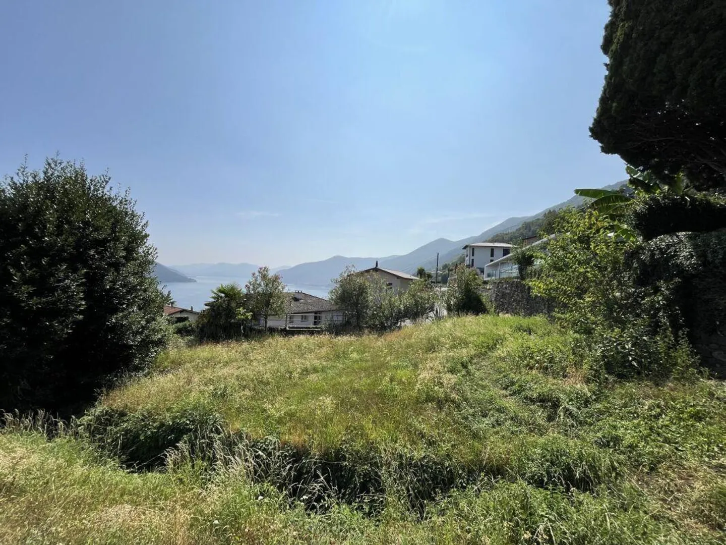 Baugrundstück mit Seeblick - Foto 3 von 13