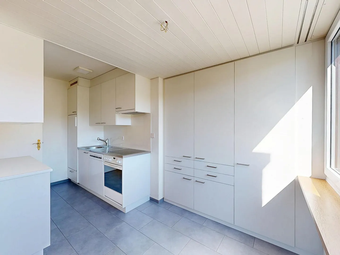Charmante Wohnung mit Hobbyräumen - Foto 6 von 12