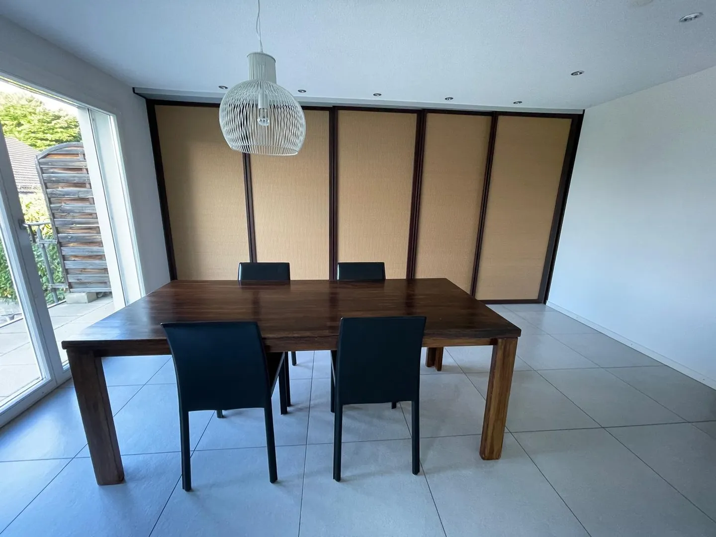 Appartement moderne et meublé de 3 1/2 pièces avec vue fantastique sur le lac à Oberägeri - Photo 5 sur 13