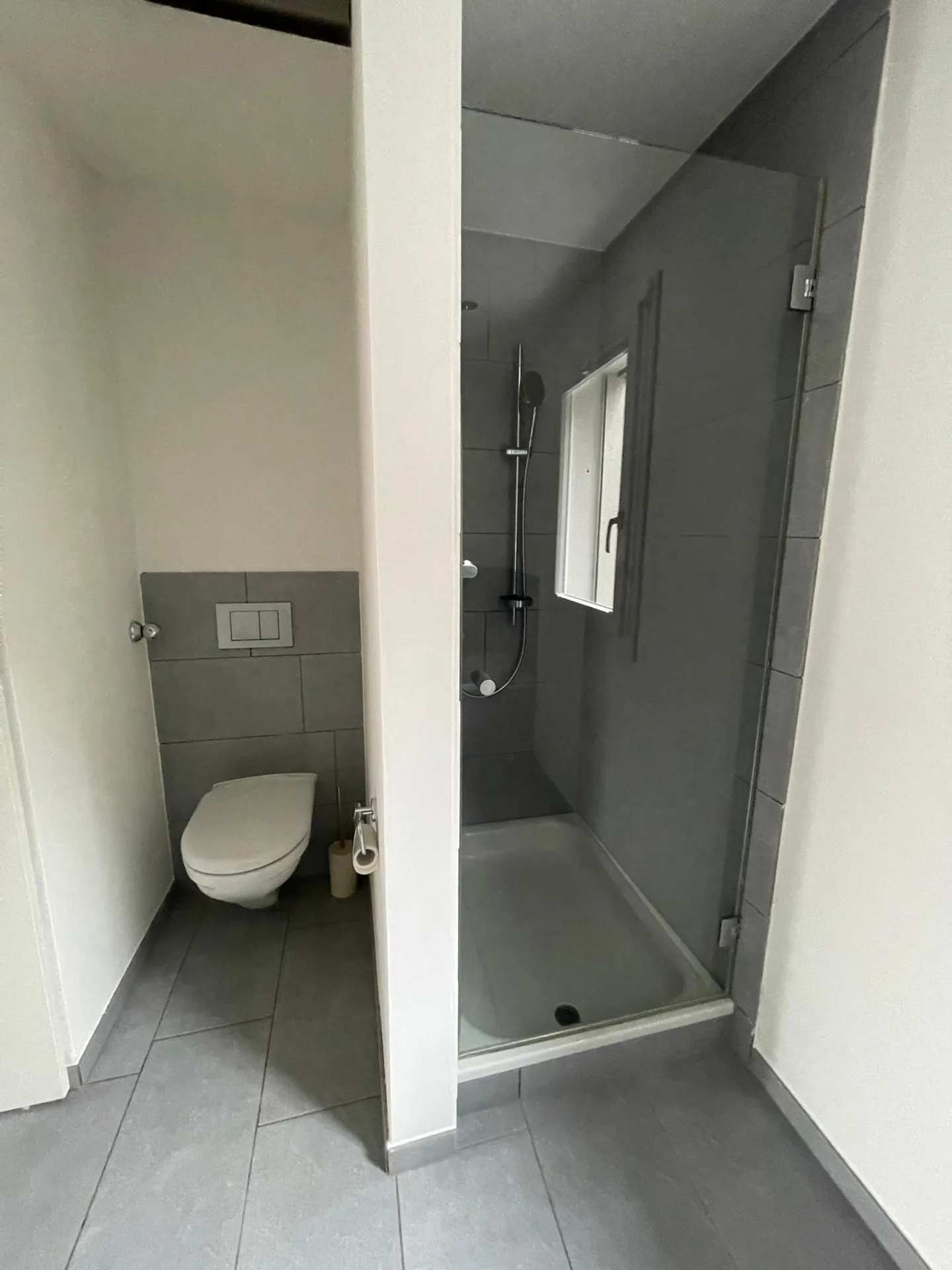 Appartement moderne et meublé de 3 1/2 pièces avec vue fantastique sur le lac à Oberägeri - Photo 12 sur 13