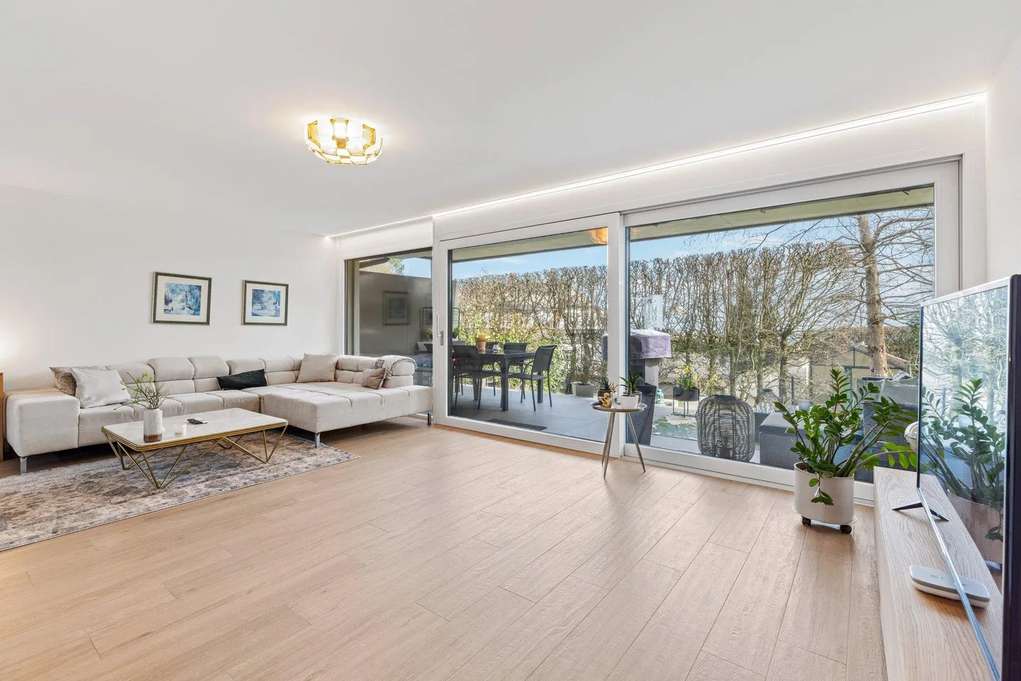 Bellissima casa a schiera in affitto in una zona residenziale - Foto 4 di 18