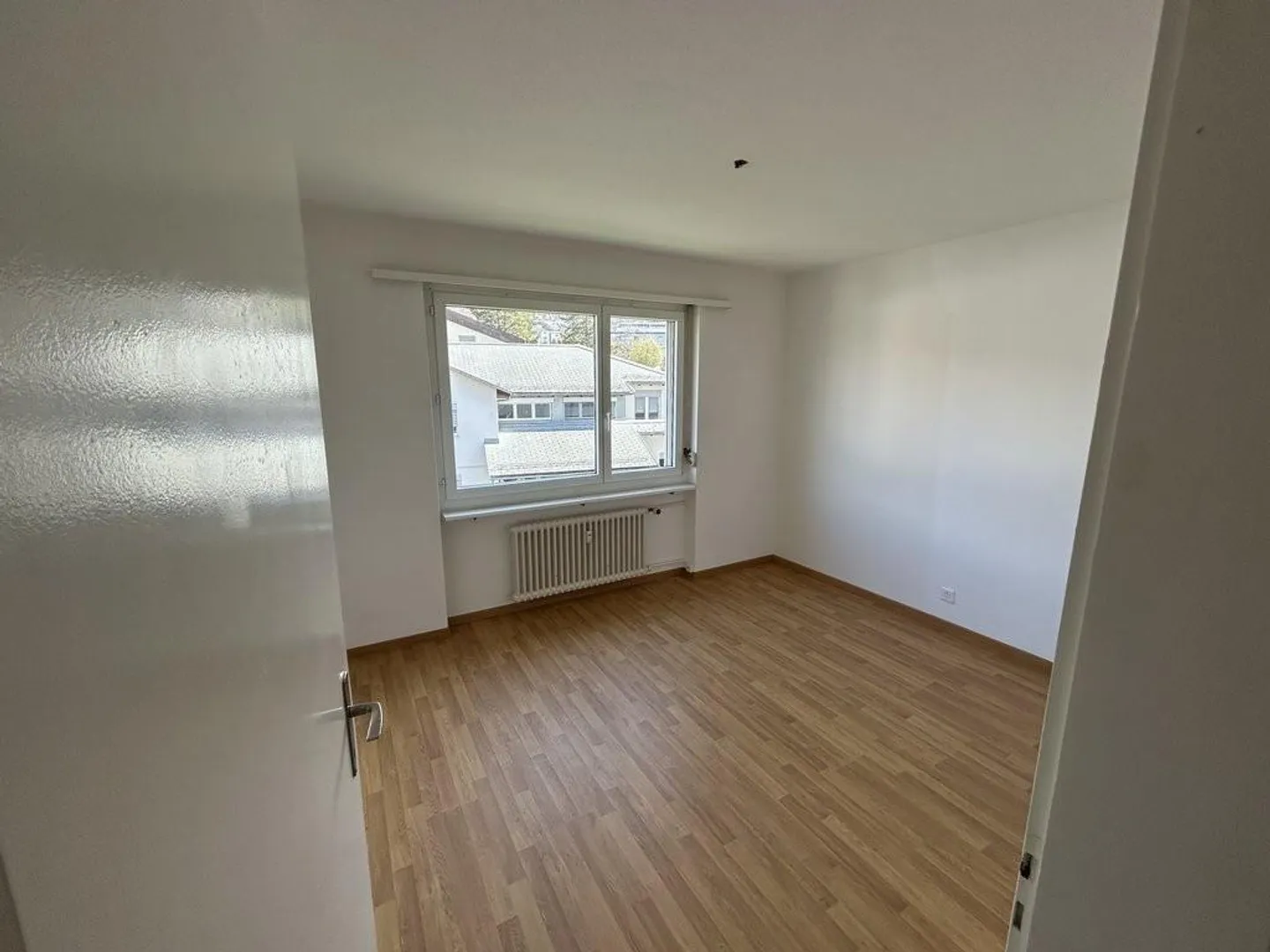 Spacious Family Apartment at a Great Price! - Photo 6 of 7