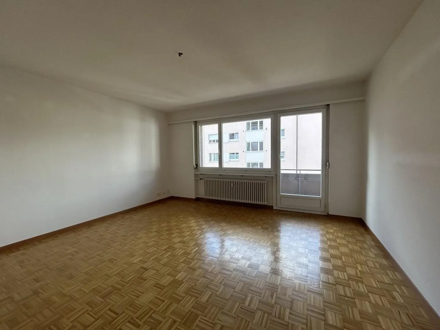 Spacious Family Apartment at a Great Price! - Photo 5 of 7