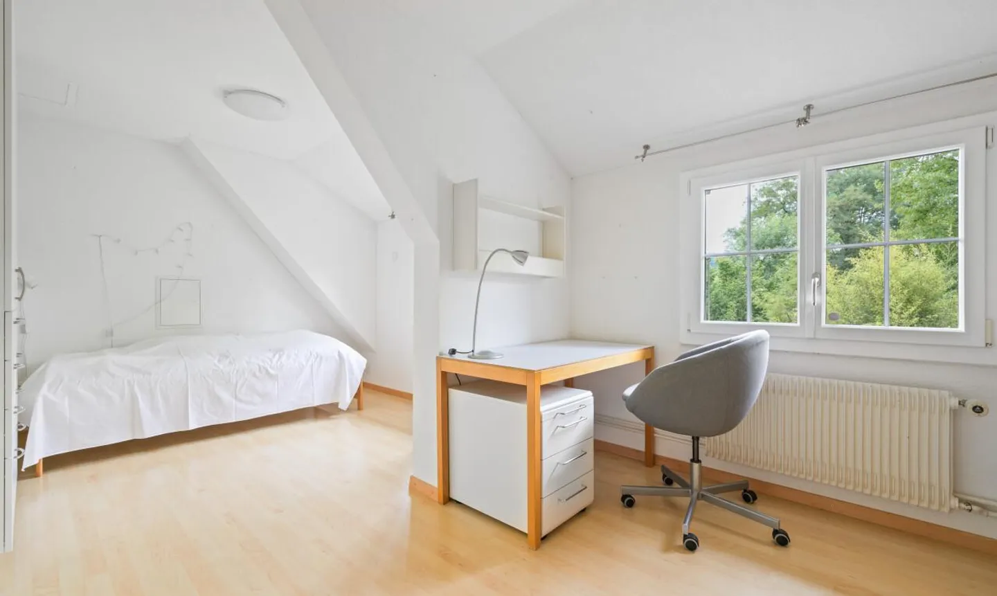 Casa di 12 stanze con oasi di giardino e molto spazio - Foto 7 di 11