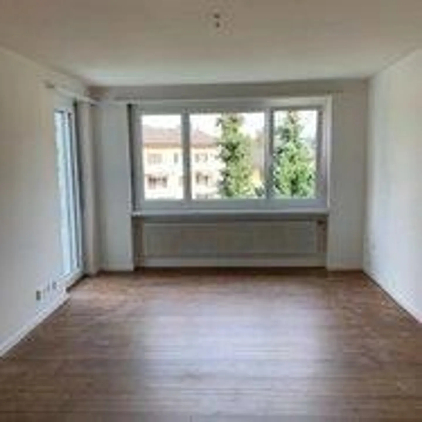 Appartamento di 2 stanze in affitto a Dübendorf - Foto 1 di 8