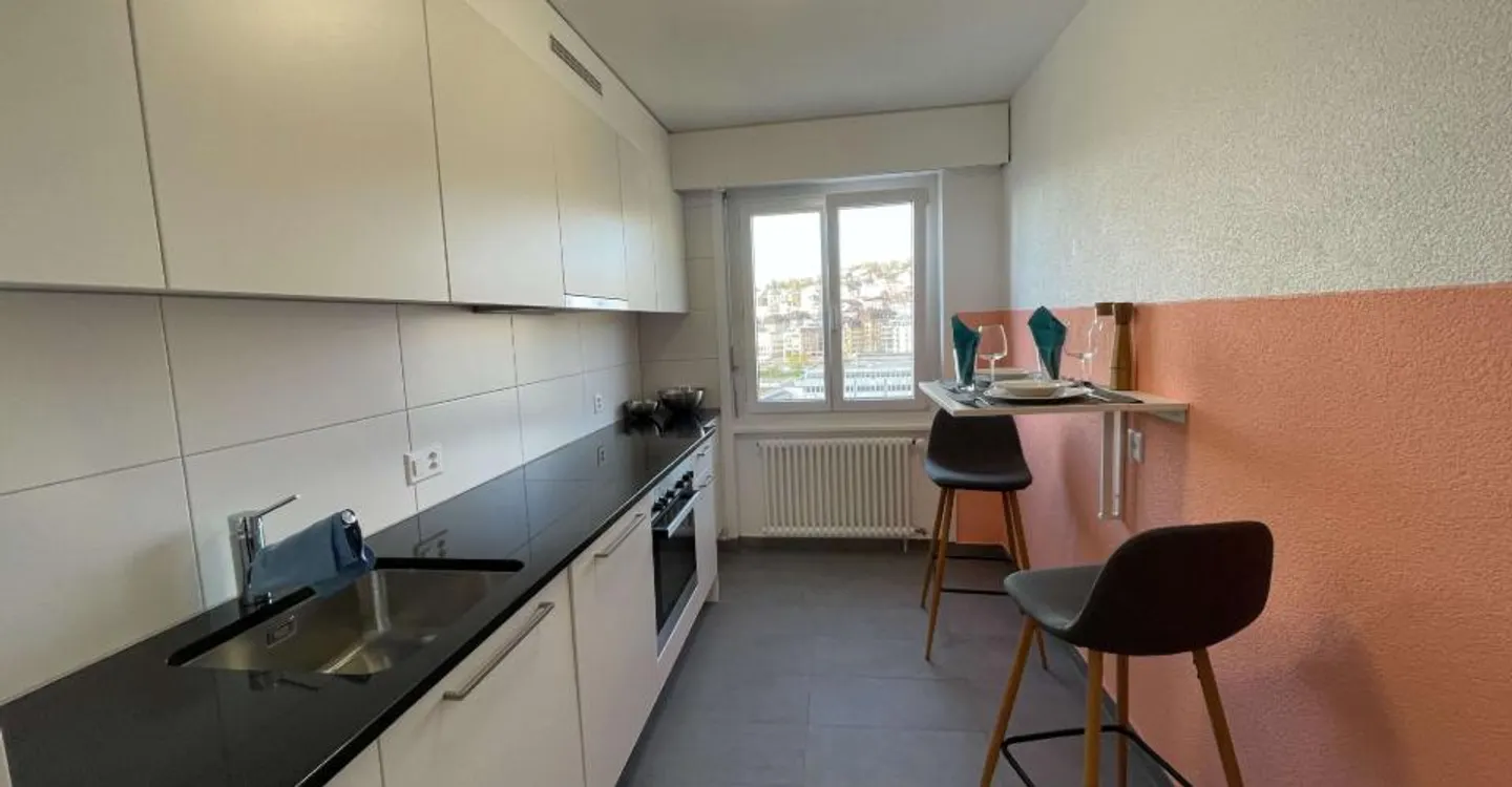 Furnished room in modernised apartment in a top location - Photo 15 of 19