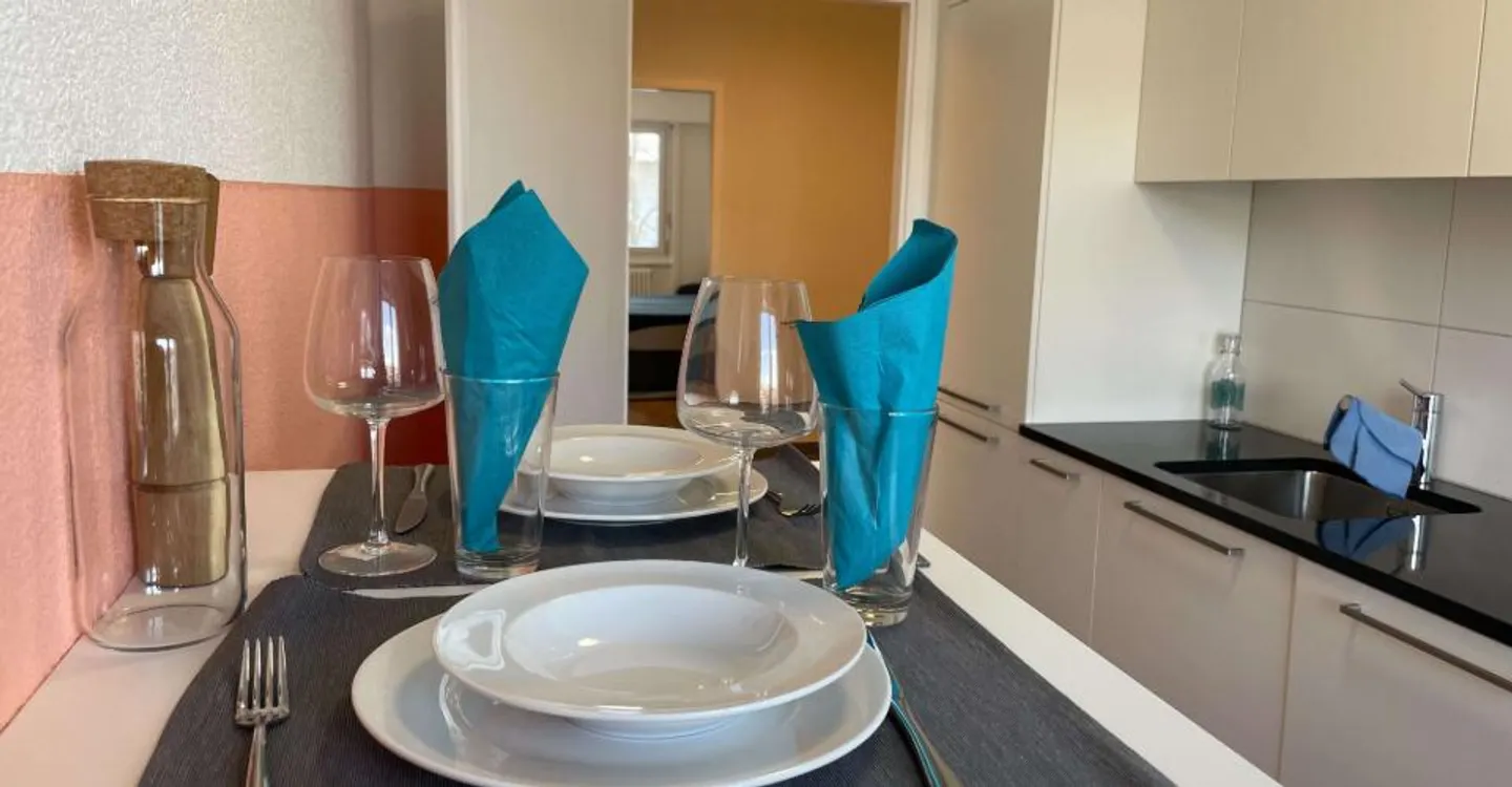 Furnished room in modernised apartment in a top location - Photo 13 of 19