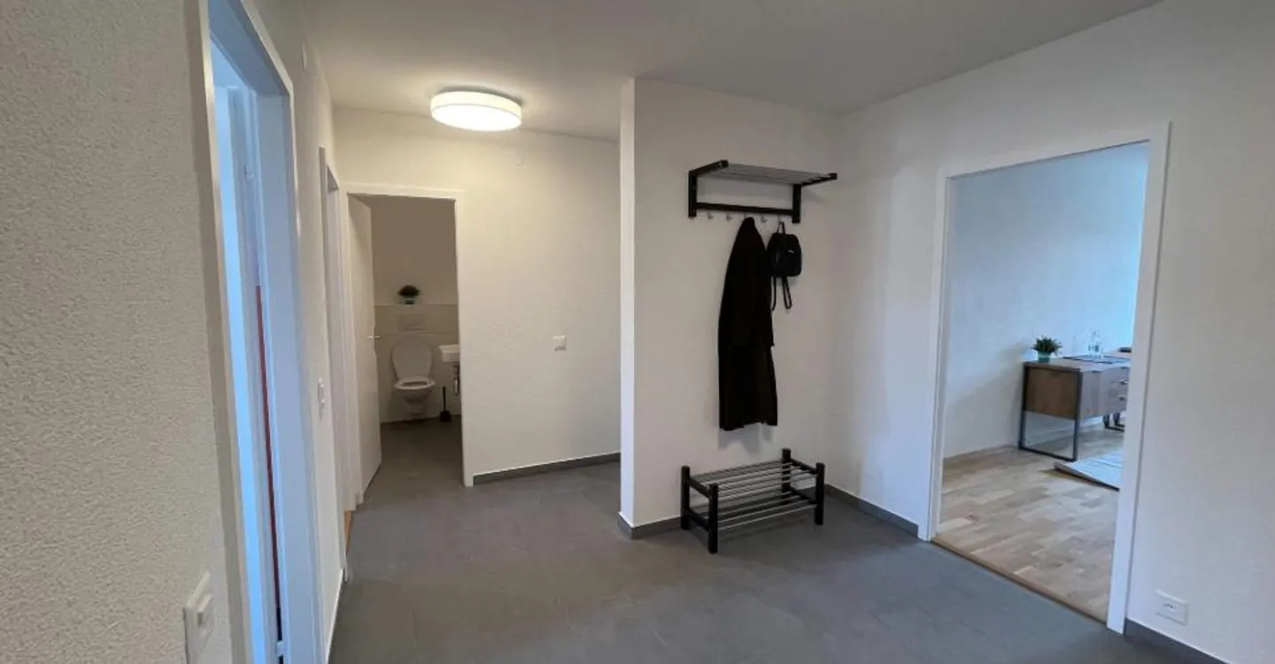Furnished room in modernised apartment in a top location - Photo 19 of 19