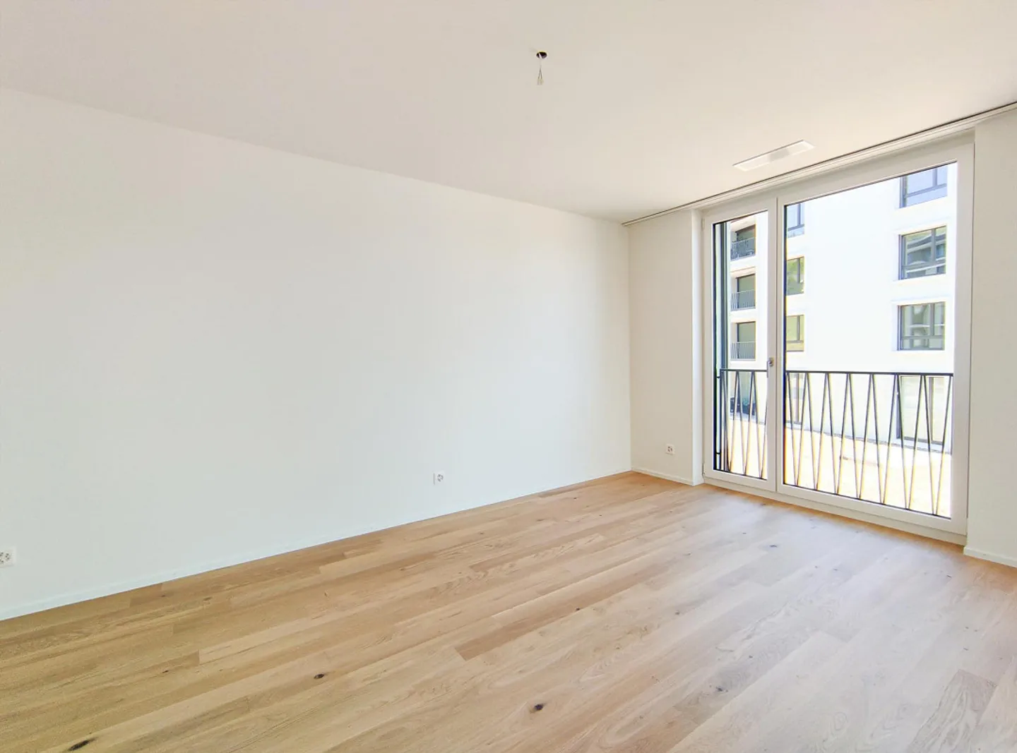 Ankündigung "Neuwertige 4.5 Zimmer Wohnung an bevorzugter Wohnlage... - Photo 6 of 13
