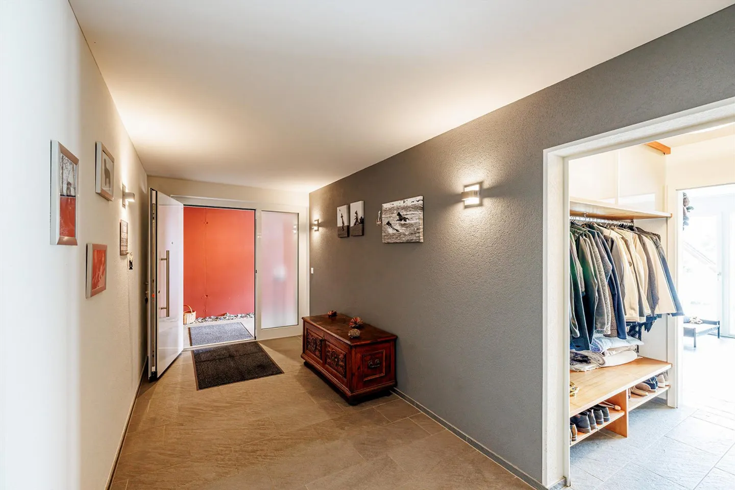 Casa bifamiliare con giardino vicino a Cham e Zug - Foto 4 di 8