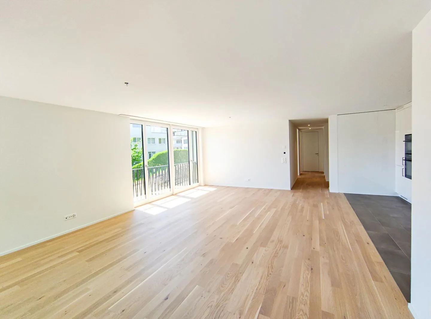 Ankündigung "Neuwertige 4.5 Zimmer Wohnung an bevorzugter Wohnlage... - Photo 7 of 13