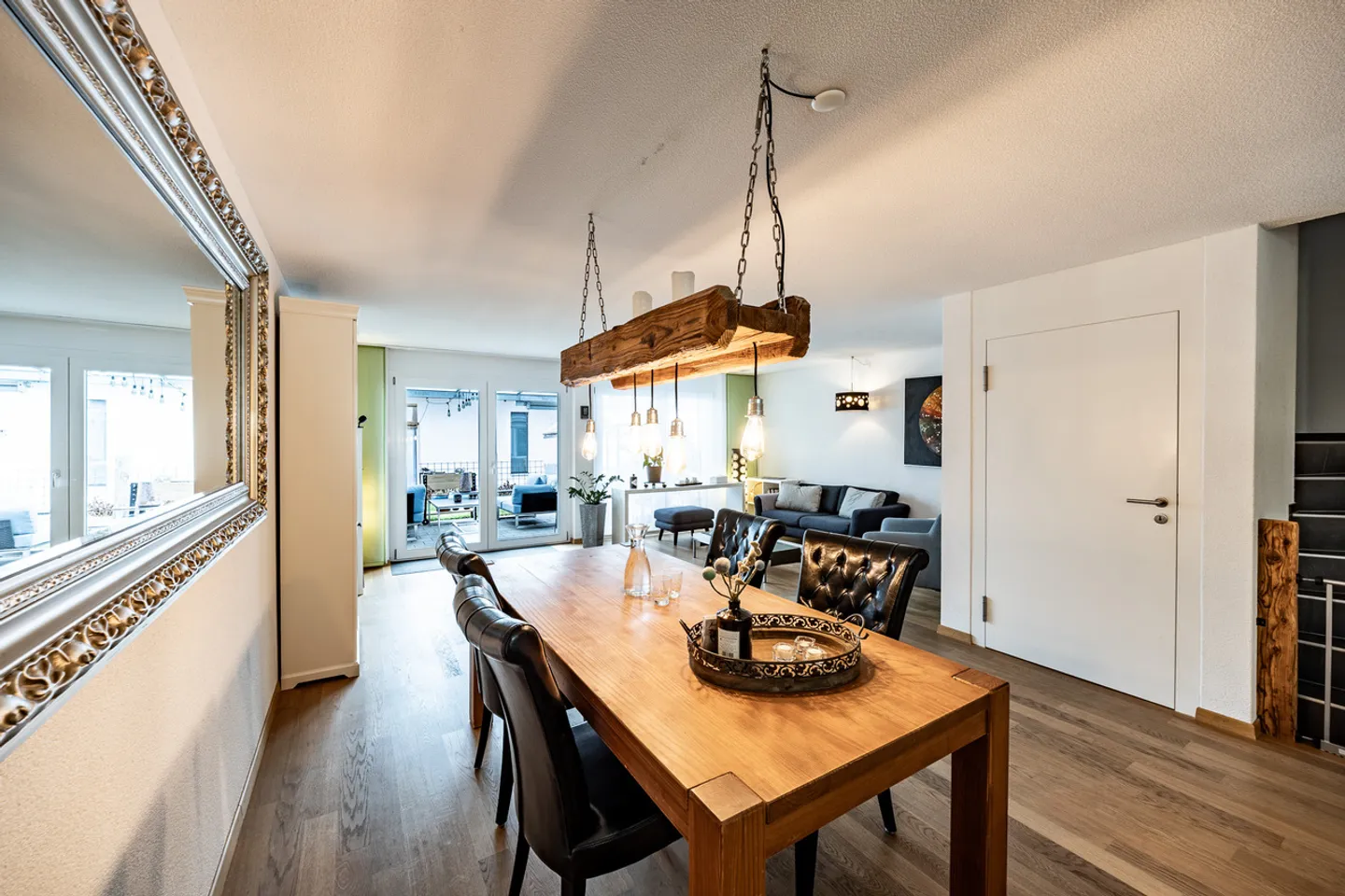 Family happiness in the countryside - Photo 3 of 8