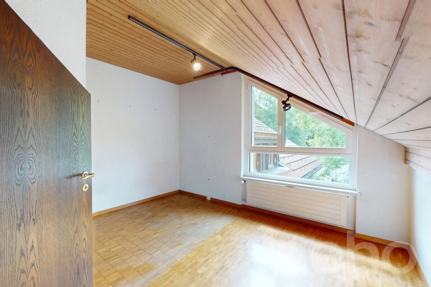 Affascinante casa a schiera con grande potenziale a Dielsdorf - Foto 7 di 12