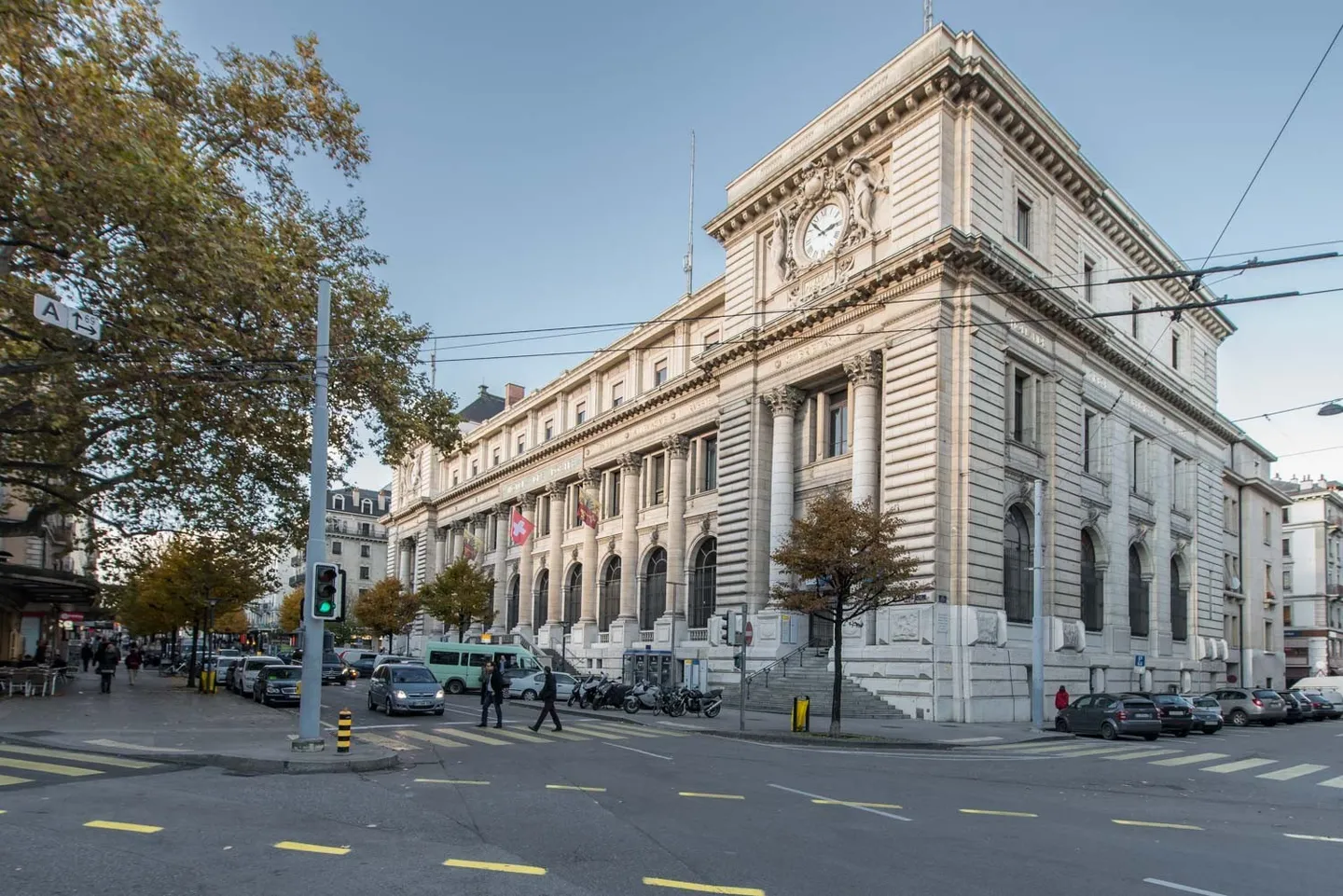 Spazi commerciali e amministrativi di 1'168 m2 al 5° piano a Ginevra in affitto - Foto 2 di 6