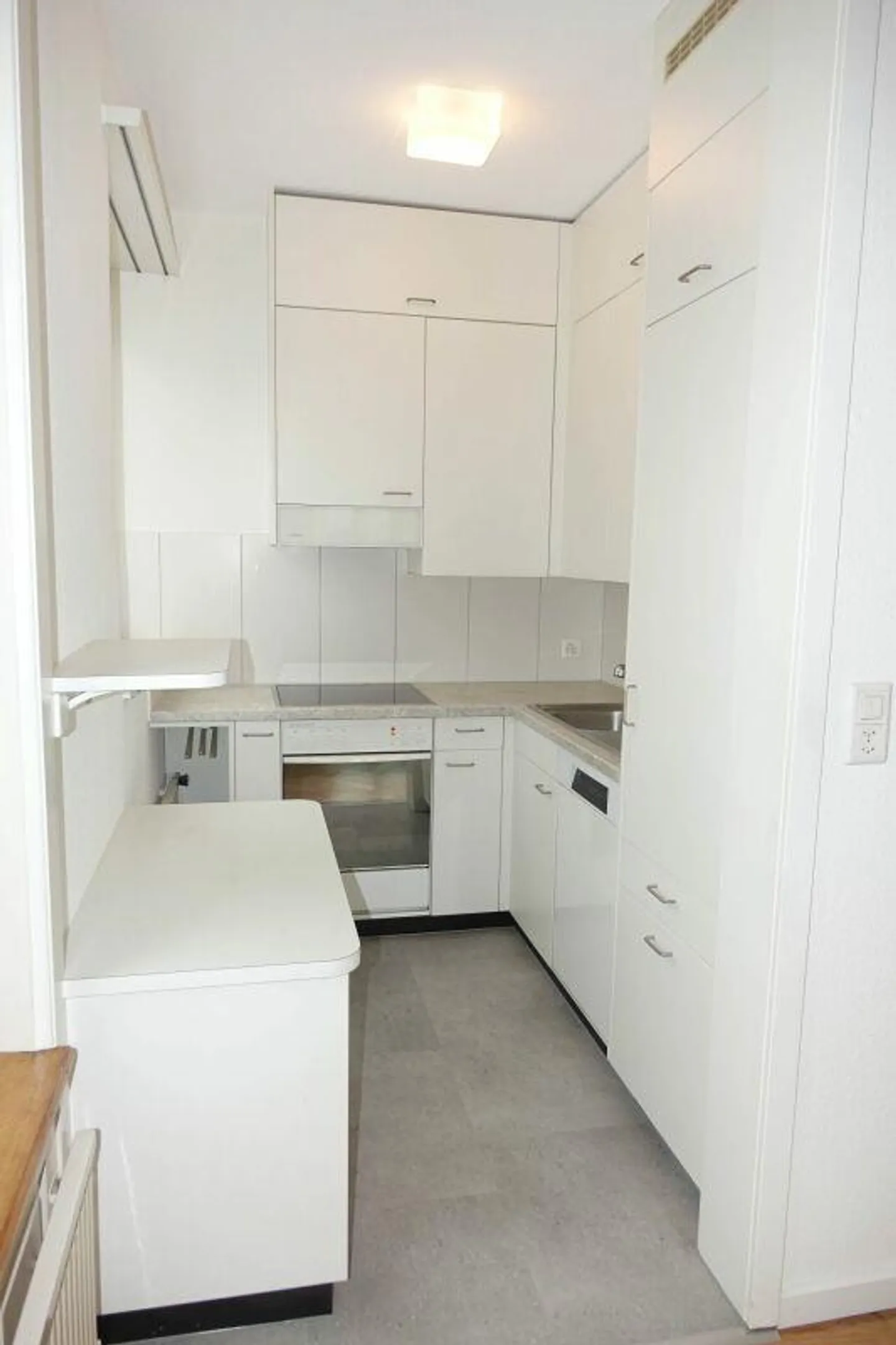 Living near hospital and old town - Photo 5 of 7