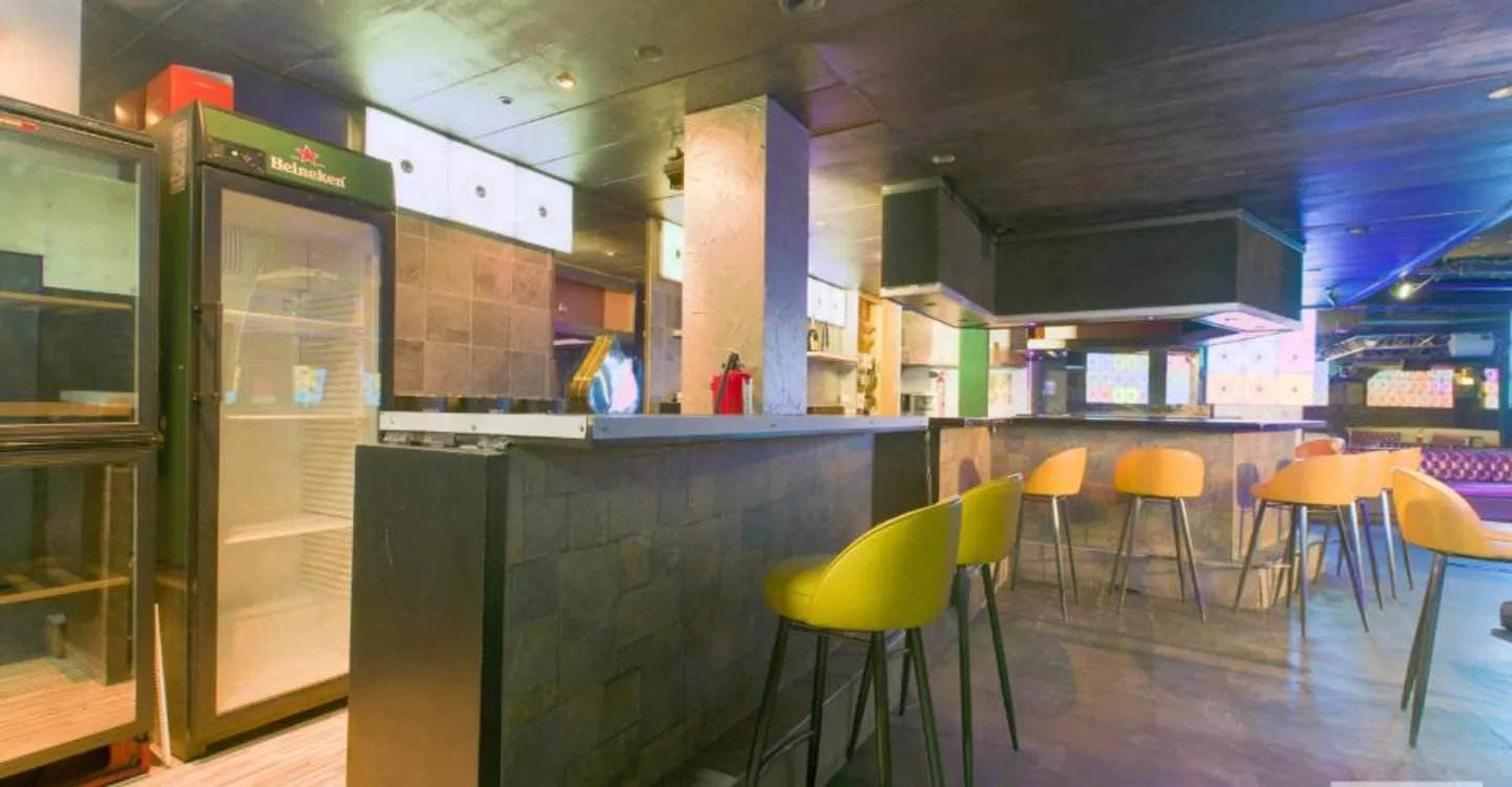 Commercial Space - Photo 7 of 11