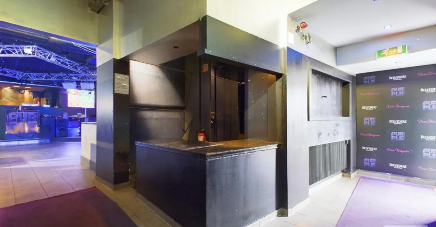 Commercial Space - Photo 9 of 11