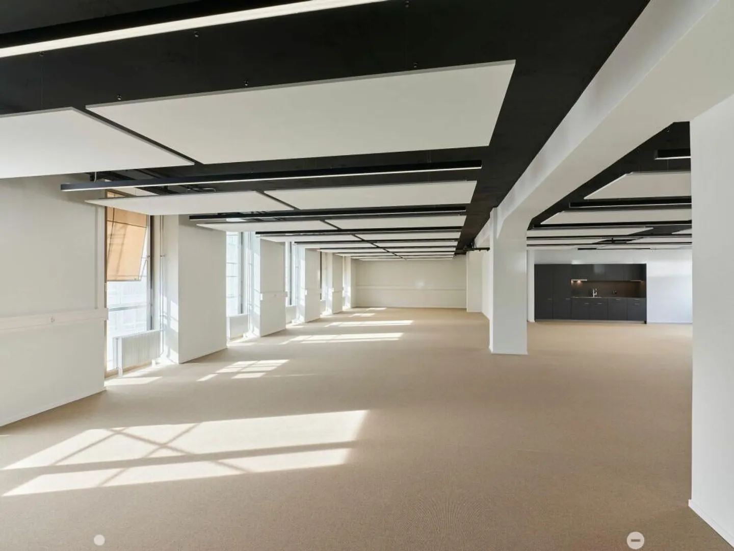 Pronto per il tuo successo - Spazio commerciale moderno in posizione privilegiata! - Foto 2 di 11