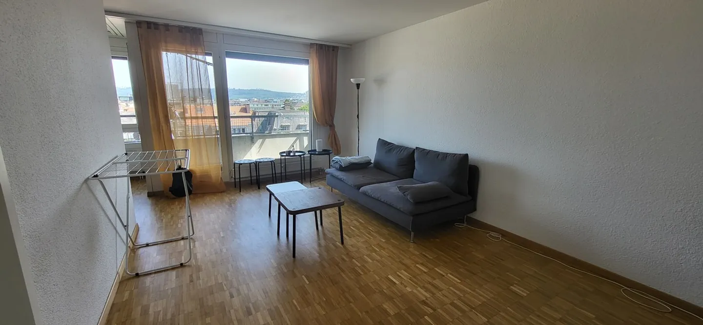 2.5 Room Apartment with Charm for Rent in the City Center of Biel - Photo 1 of 7