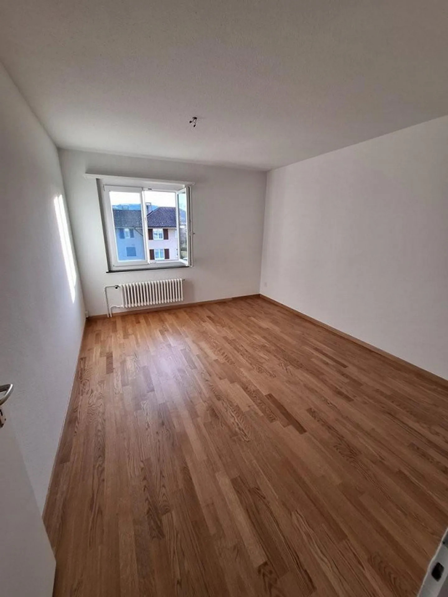 Appartement de 5.0 pièces dans un quartier adapté aux enfants - Photo 5 sur 10