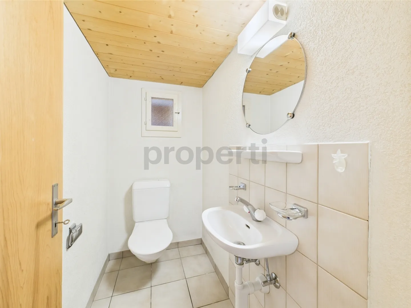 Ottima opportunità: Casa bifamiliare con studio e magazzino - Versatile e ampliabile - Foto 12 di 13