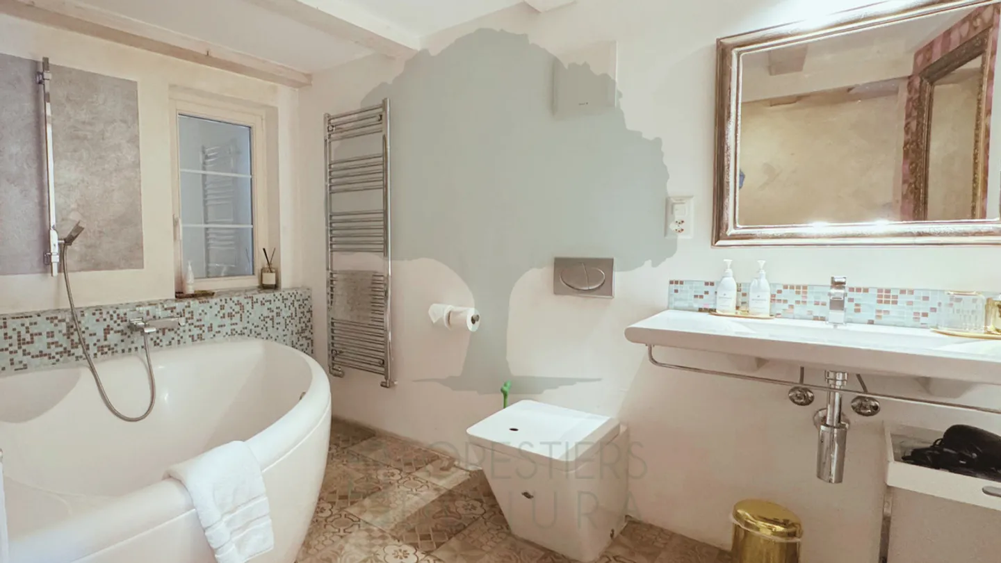 Immeuble Mixte - Photo 9 sur 13