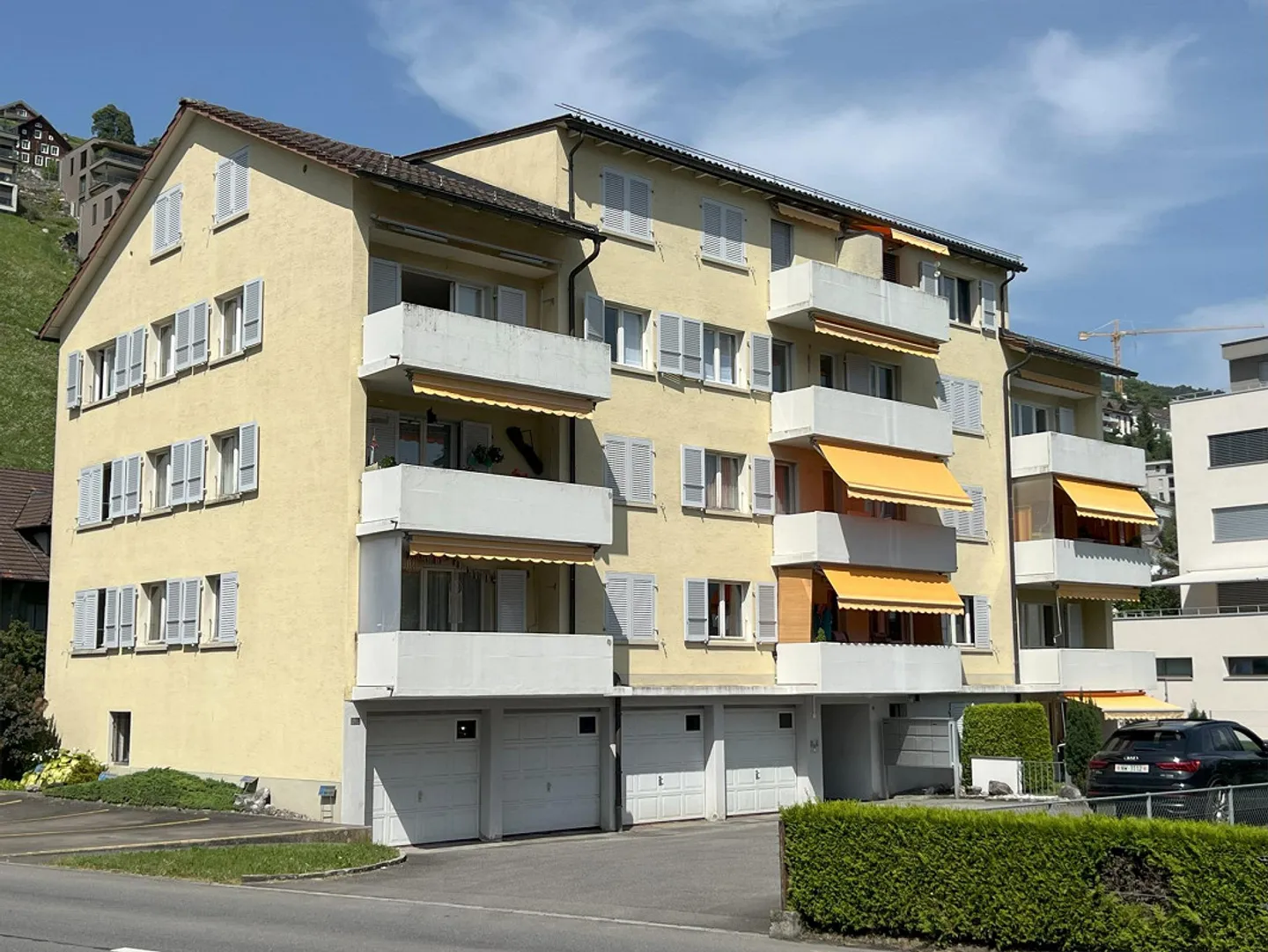 Appartement 5.5 pièces partiellement rénové à Ennetbürgen - Photo 1 sur 9