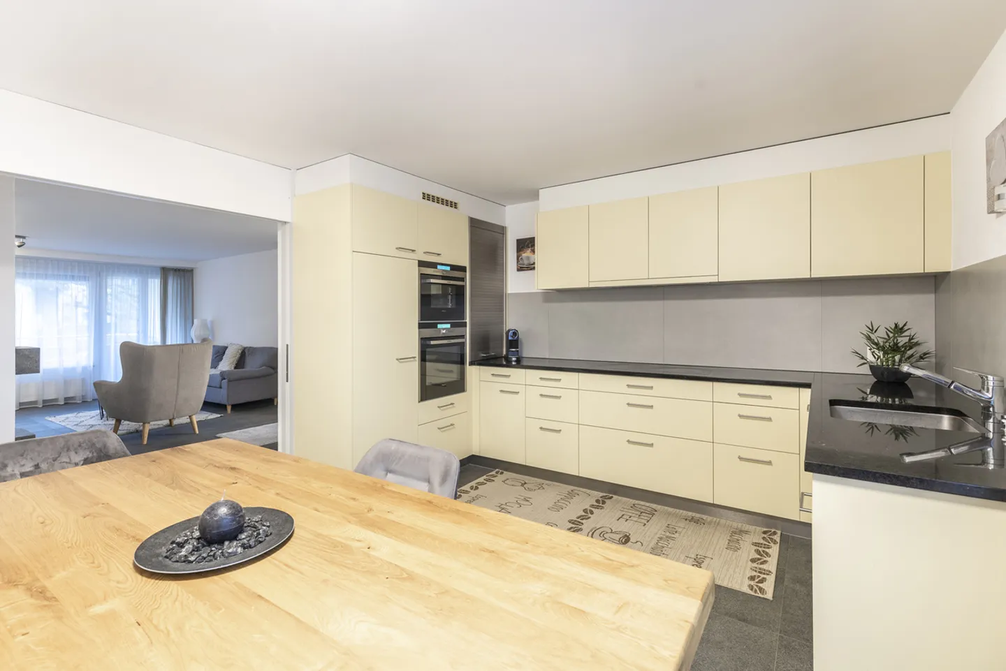 Family-friendly living in a good location - Photo 4 of 11