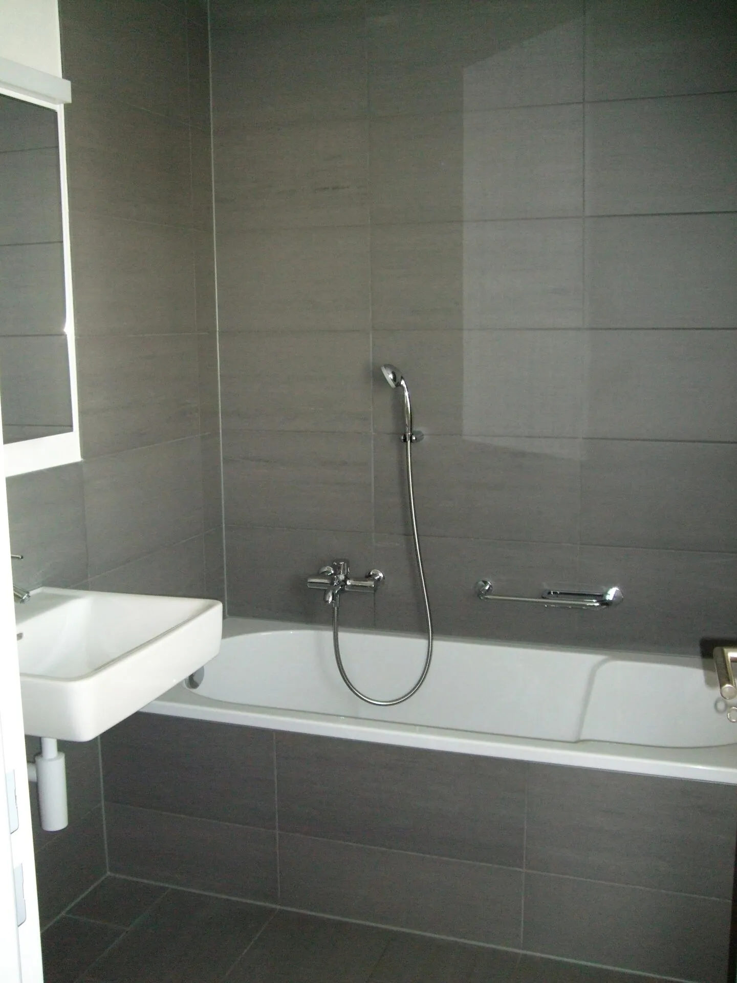 Se sentir bien facilement - belle maison familiale jumelée avec jardin - Photo 4 sur 6