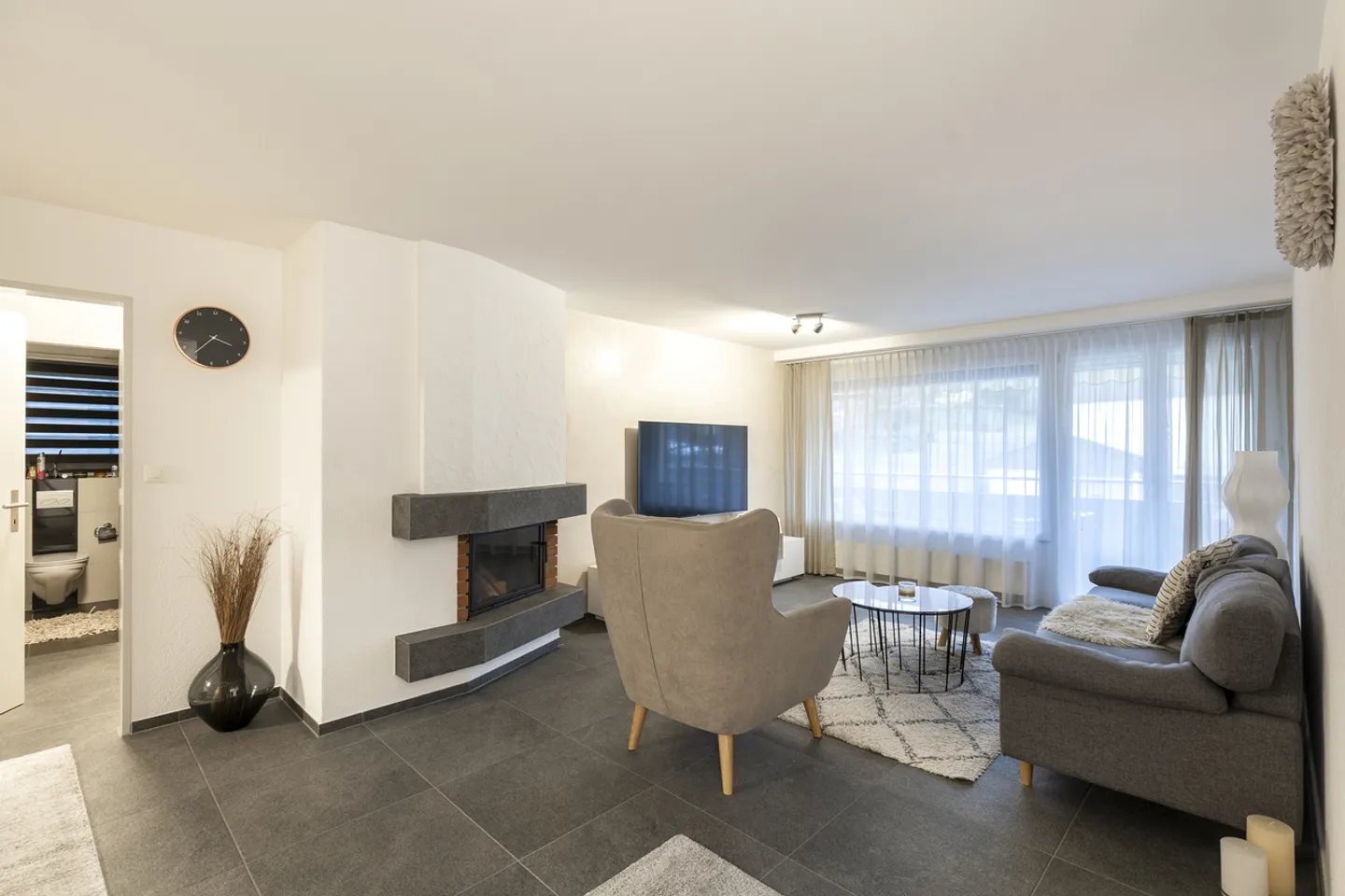 Family-friendly living in a good location - Photo 3 of 11