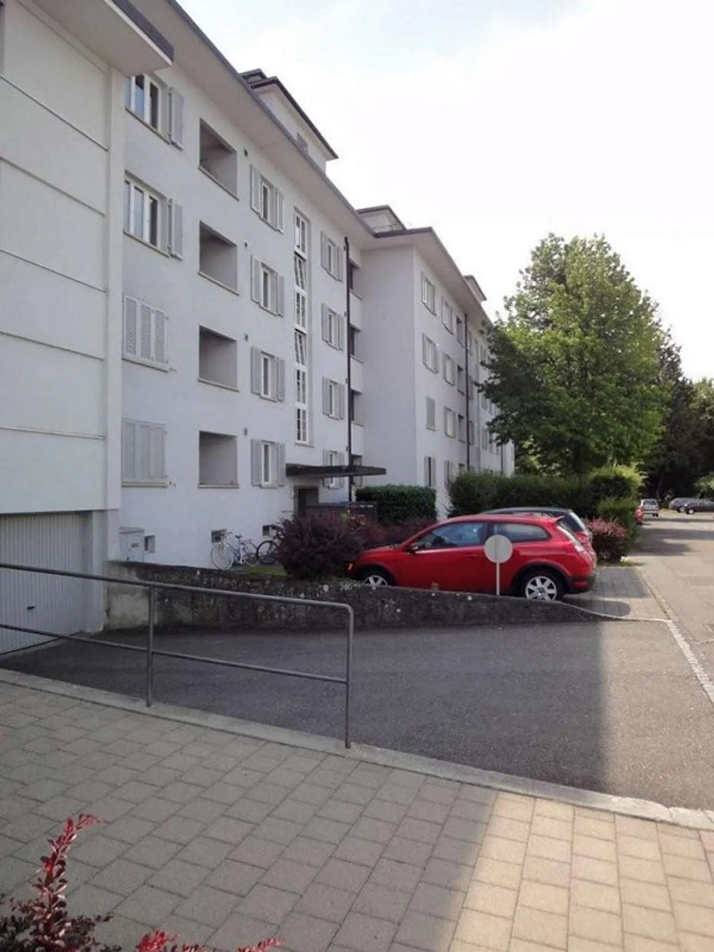 Motorcycle parking space in underground garage for rent - Photo 1 of 1
