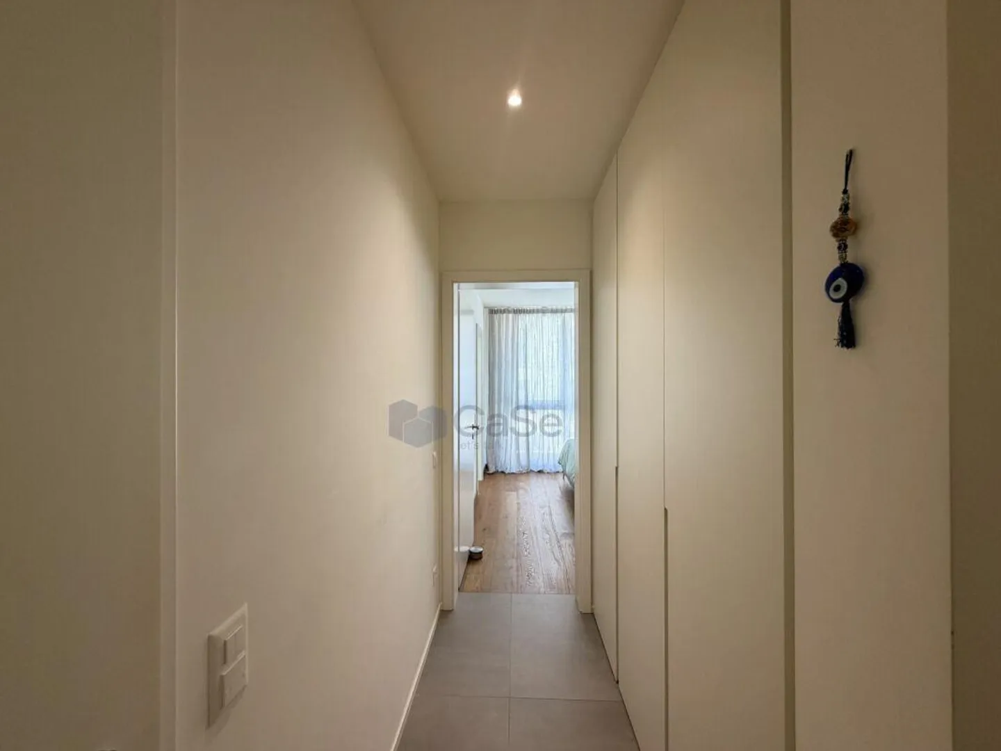 BELLINZONA CENTRE - APPARTEMENT MODERNE 2.5 CHAMBRES, TERRASSE SPACIEUSE - Photo 3 sur 16