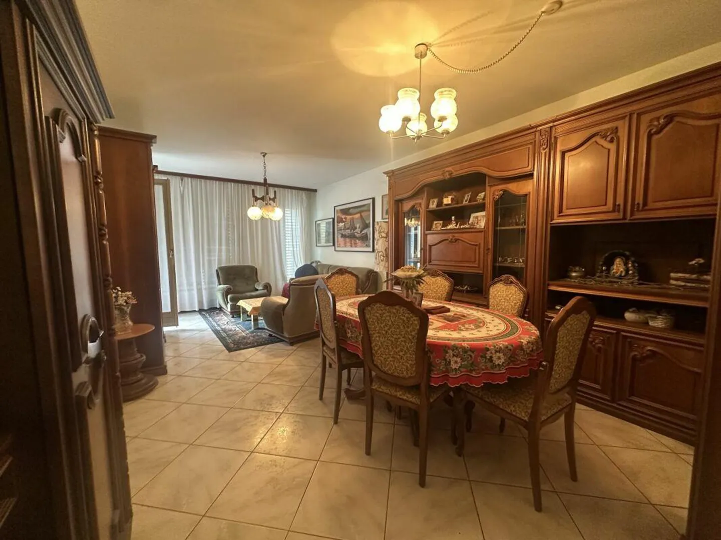 Interesting apartment with 4.5 rooms - Photo 3 of 6