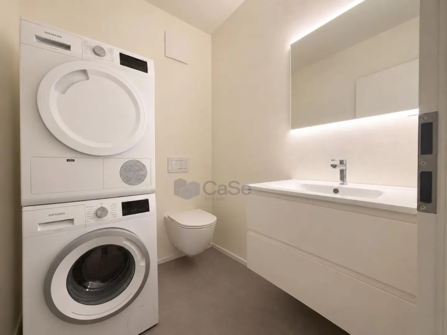 BELLINZONA CENTRE - APPARTEMENT MODERNE 2.5 CHAMBRES, TERRASSE SPACIEUSE - Photo 12 sur 16
