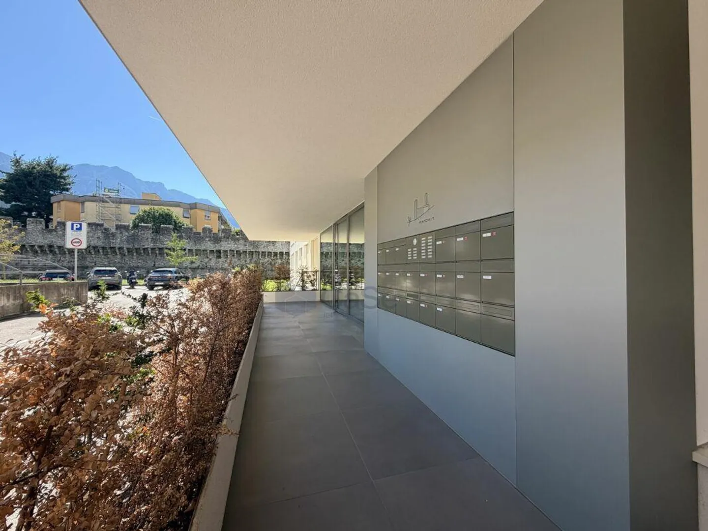 BELLINZONA CENTRE - APPARTEMENT MODERNE 2.5 CHAMBRES, TERRASSE SPACIEUSE - Photo 15 sur 16