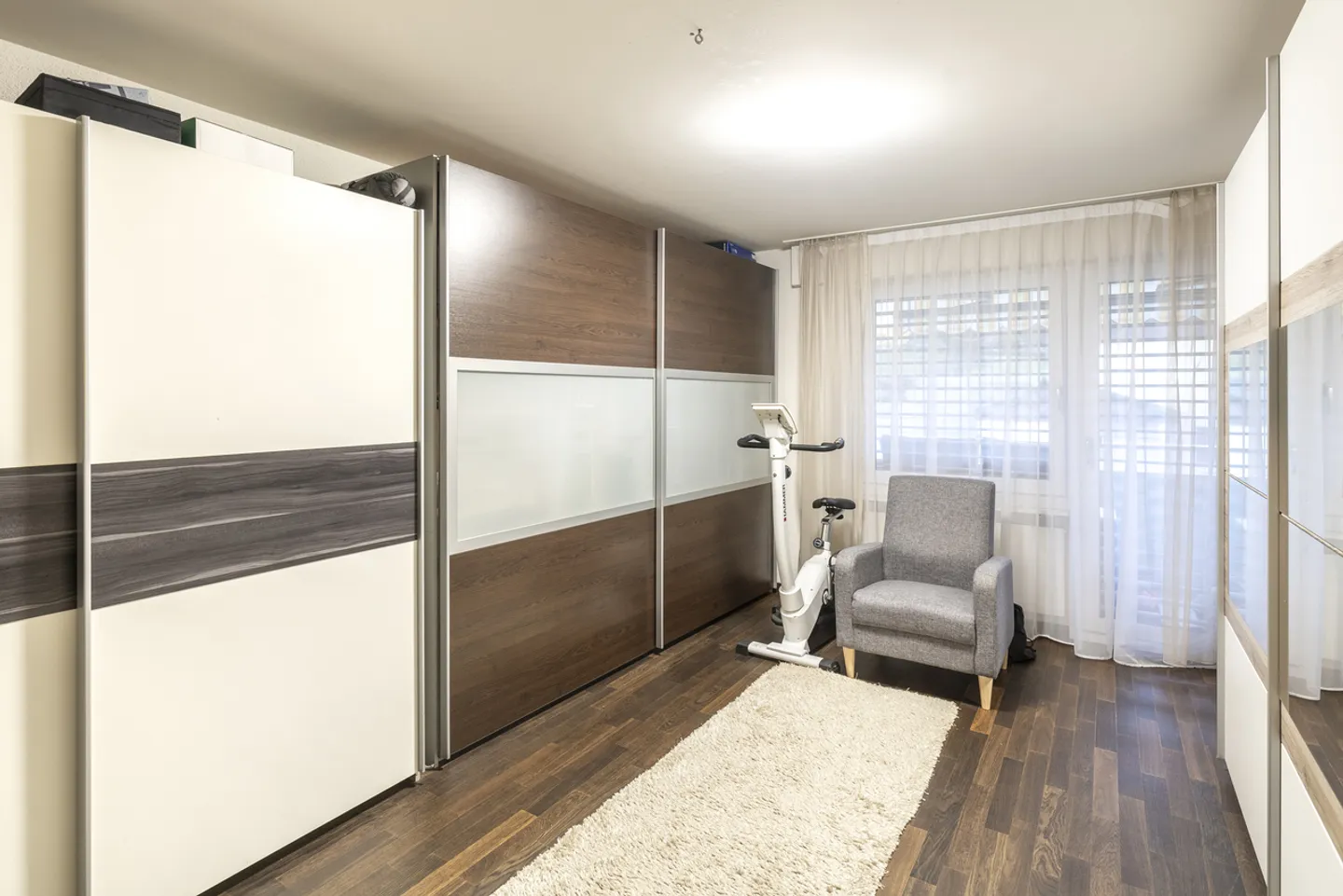 Family-friendly living in a good location - Photo 6 of 11