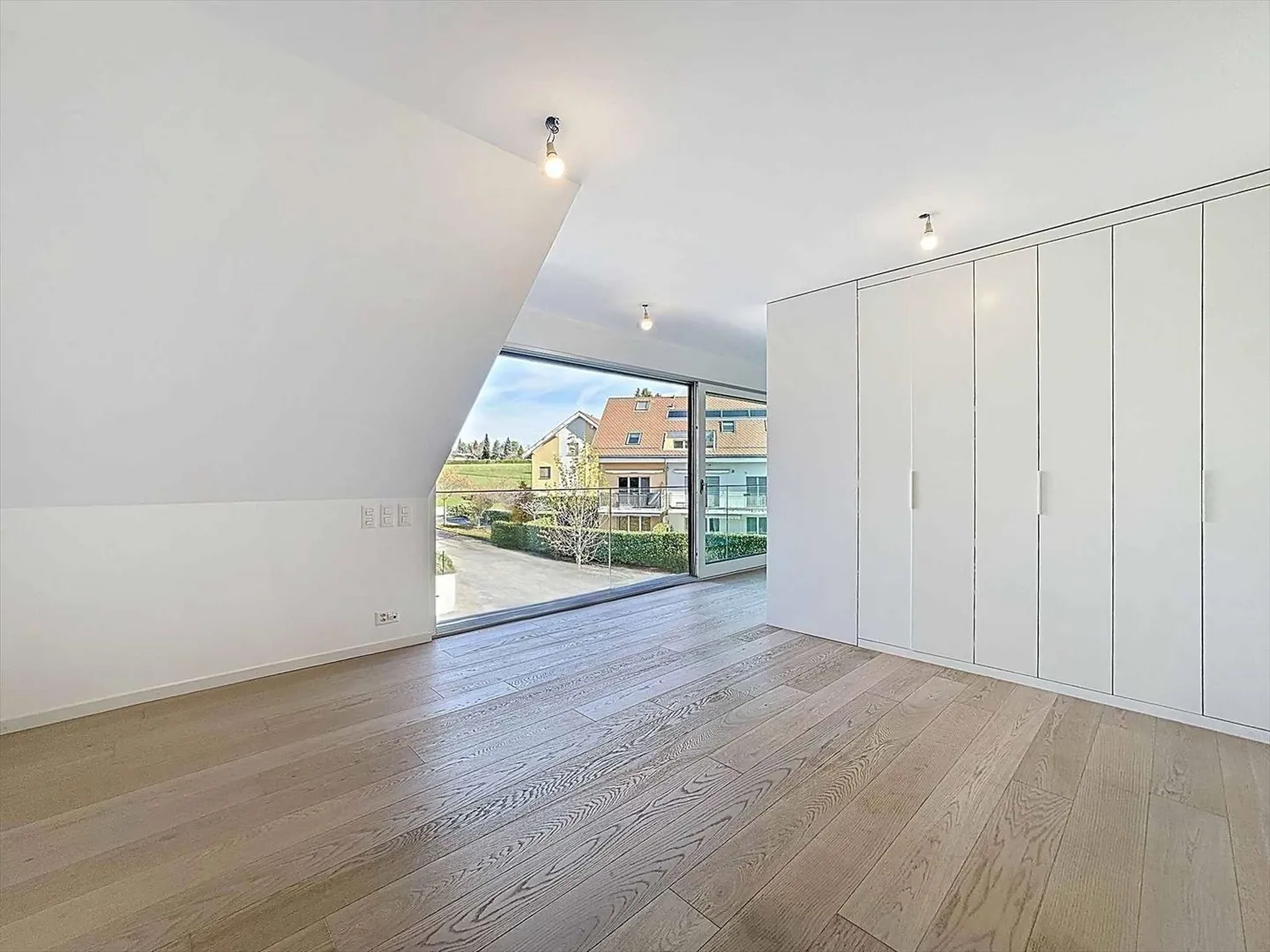 Charmant appartement de 2.5 pièces avec vue champêtre - Photo 1 sur 11