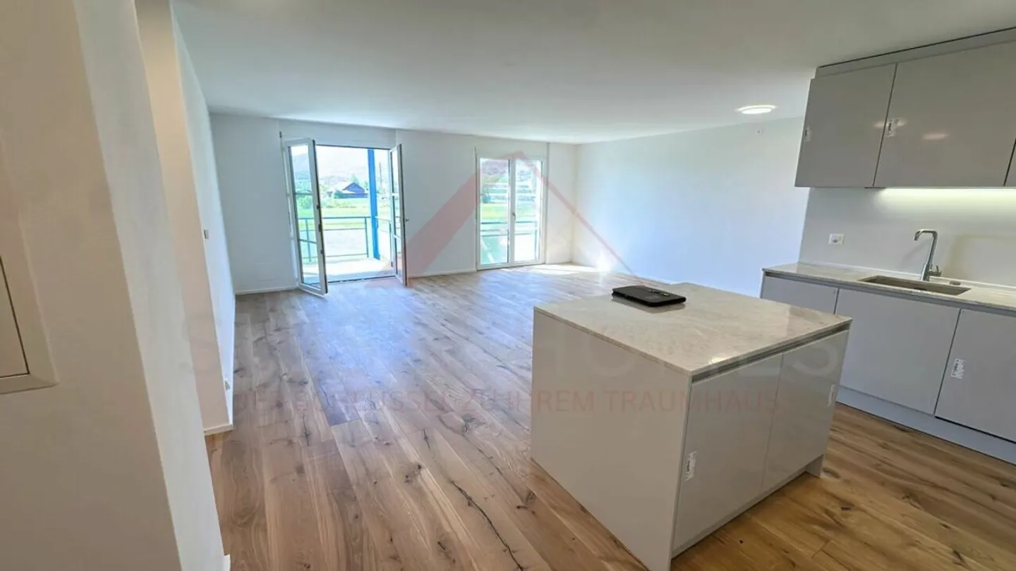 Appartamento 3.5 camere ristrutturato con balcone nella periferia verde di Solothurn - Foto 1 di 8