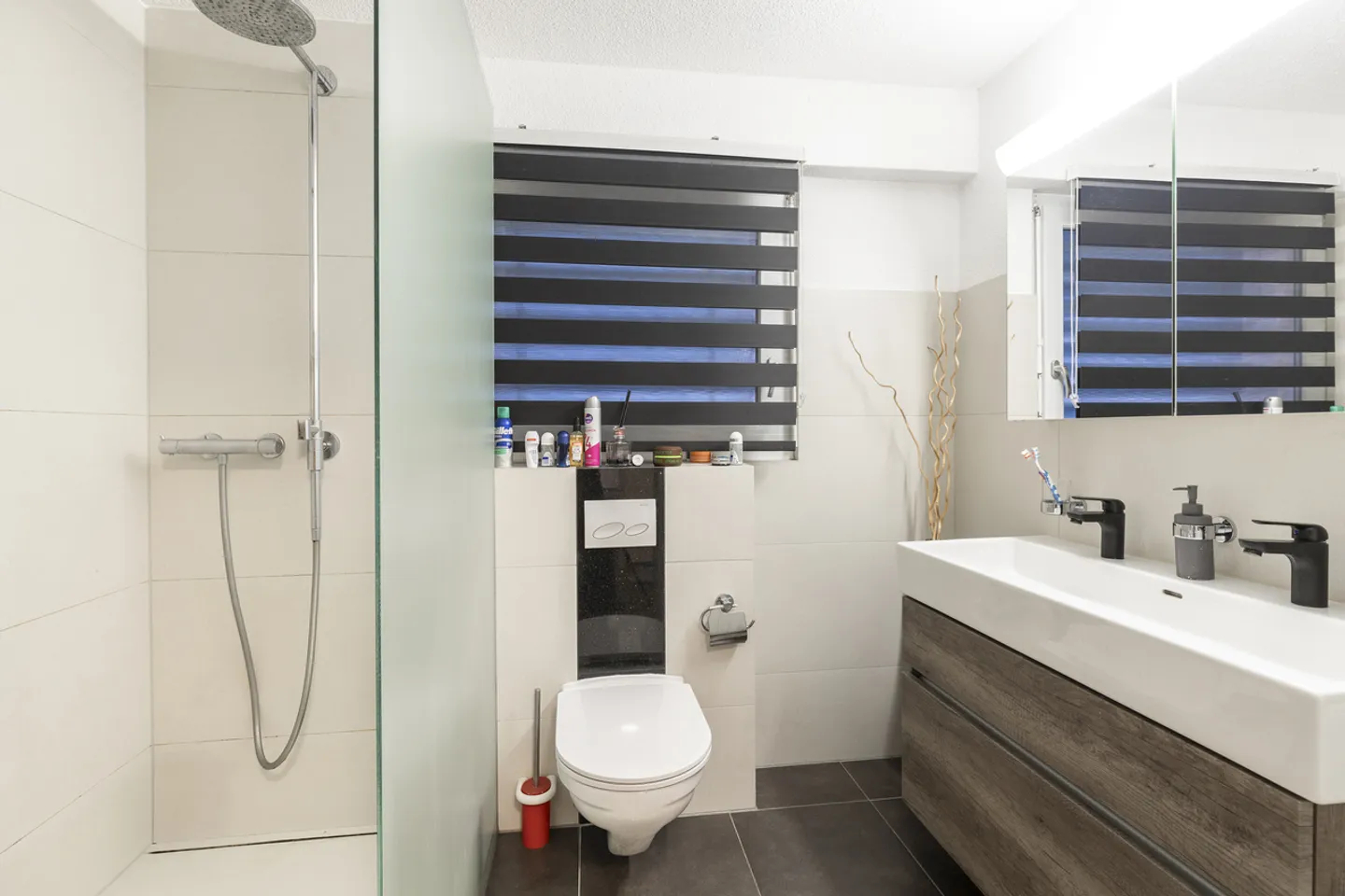 Family-friendly living in a good location - Photo 7 of 11