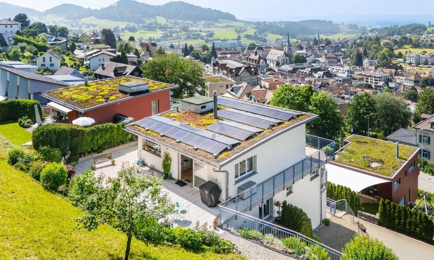 Casa unifamiliare con appartamento separato a Herisau - Foto 1 di 11