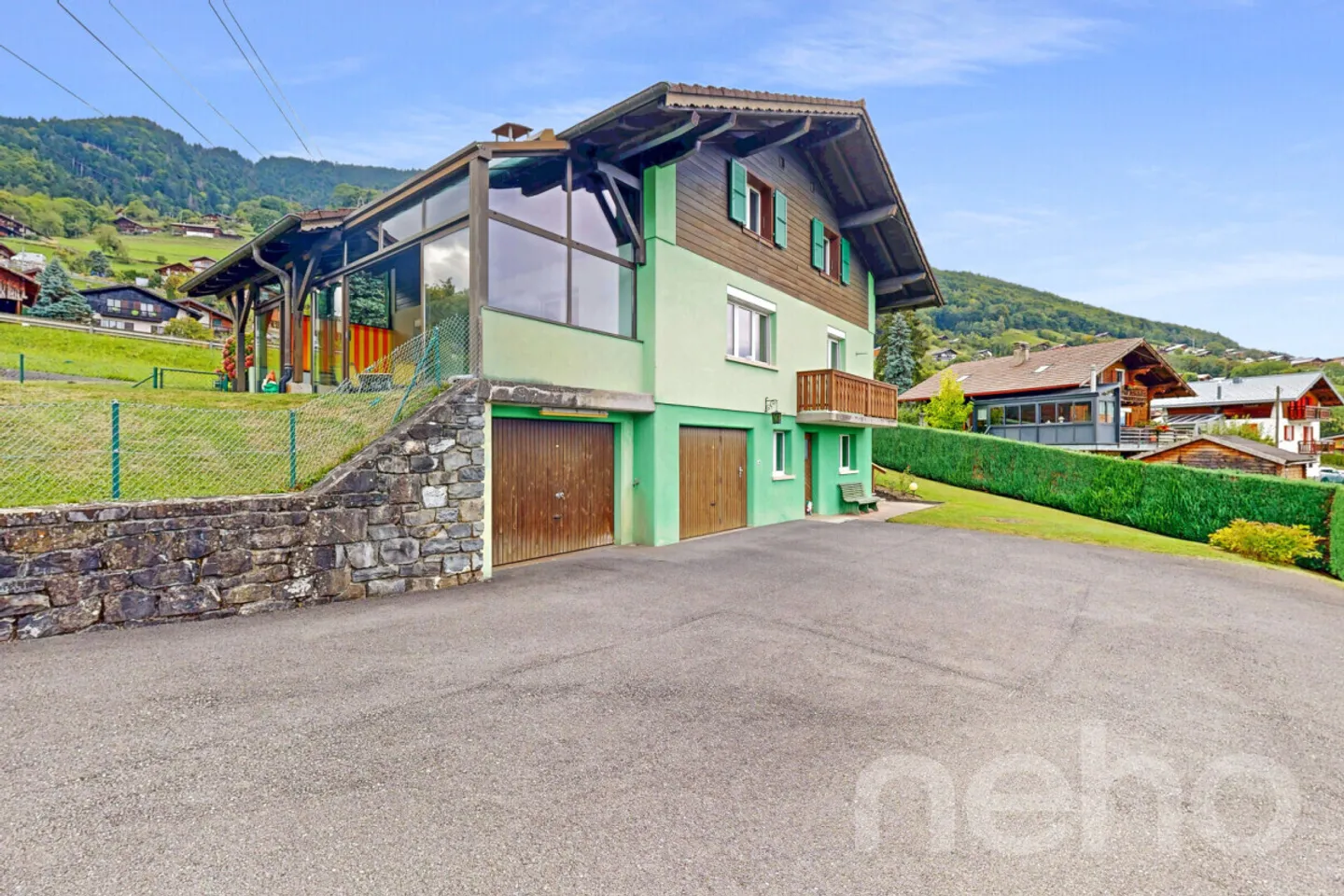 Casa familiare con vista panoramica - Giardino e garage - Foto 1 di 12