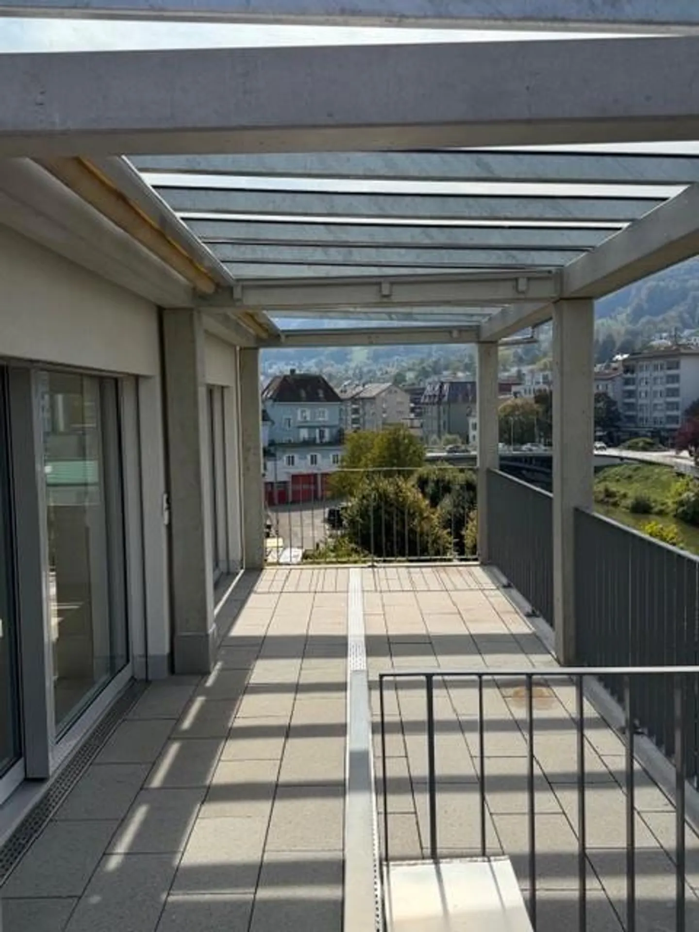 Attico sopra i tetti di Adliswil - con ampia terrazza - Foto 15 di 17