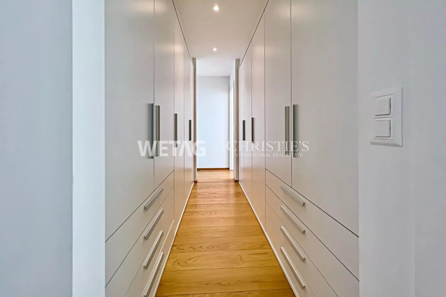 Prestigious apartment with spectacular views of Lake Lugano... - Photo 9 of 12