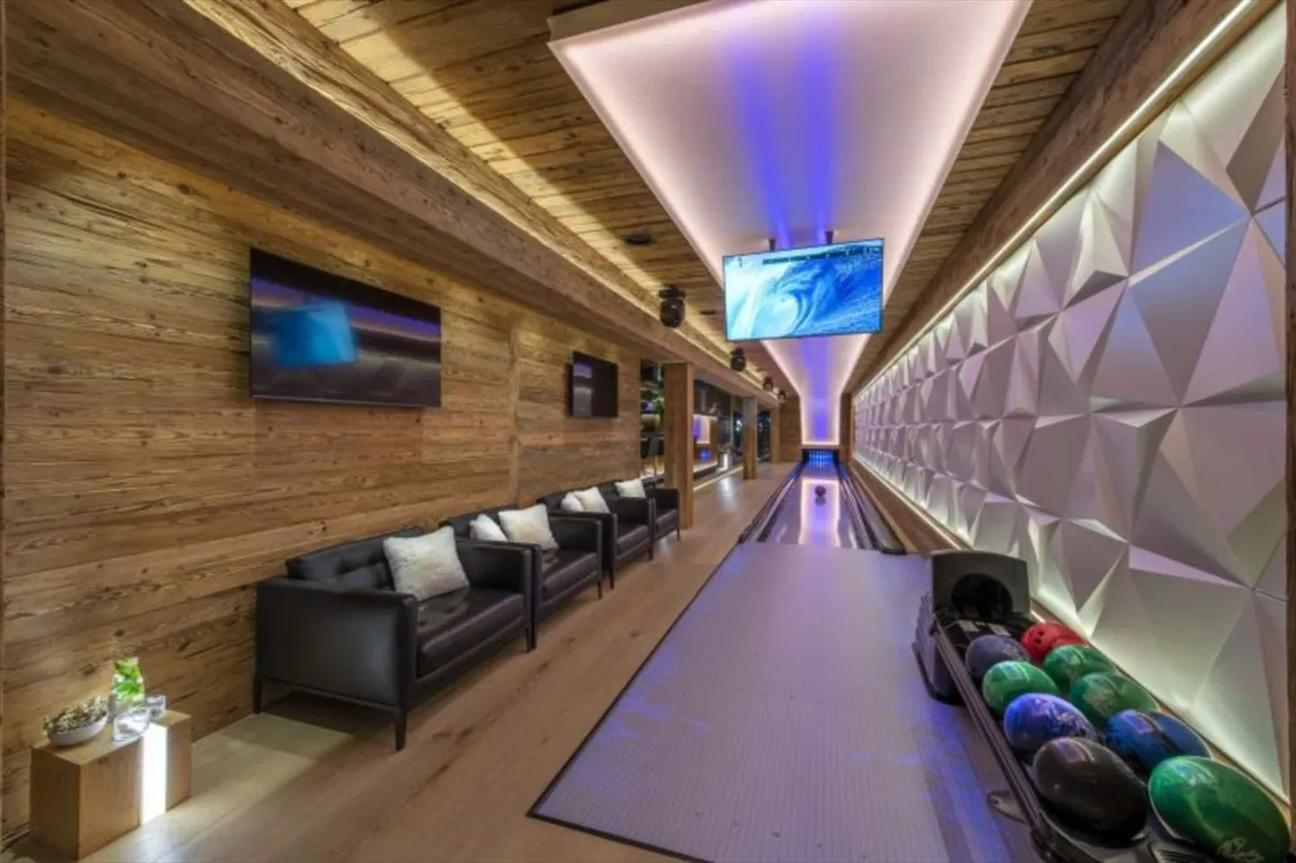 IL SOMMITÀ DEL LUSSO - CHALET CON 9 CAMERE DA LETTO - Foto 10 di 11