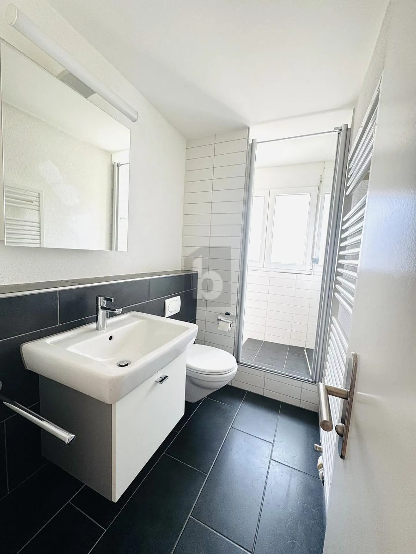 Charming, Bright and Centrally Located - Photo 4 of 6