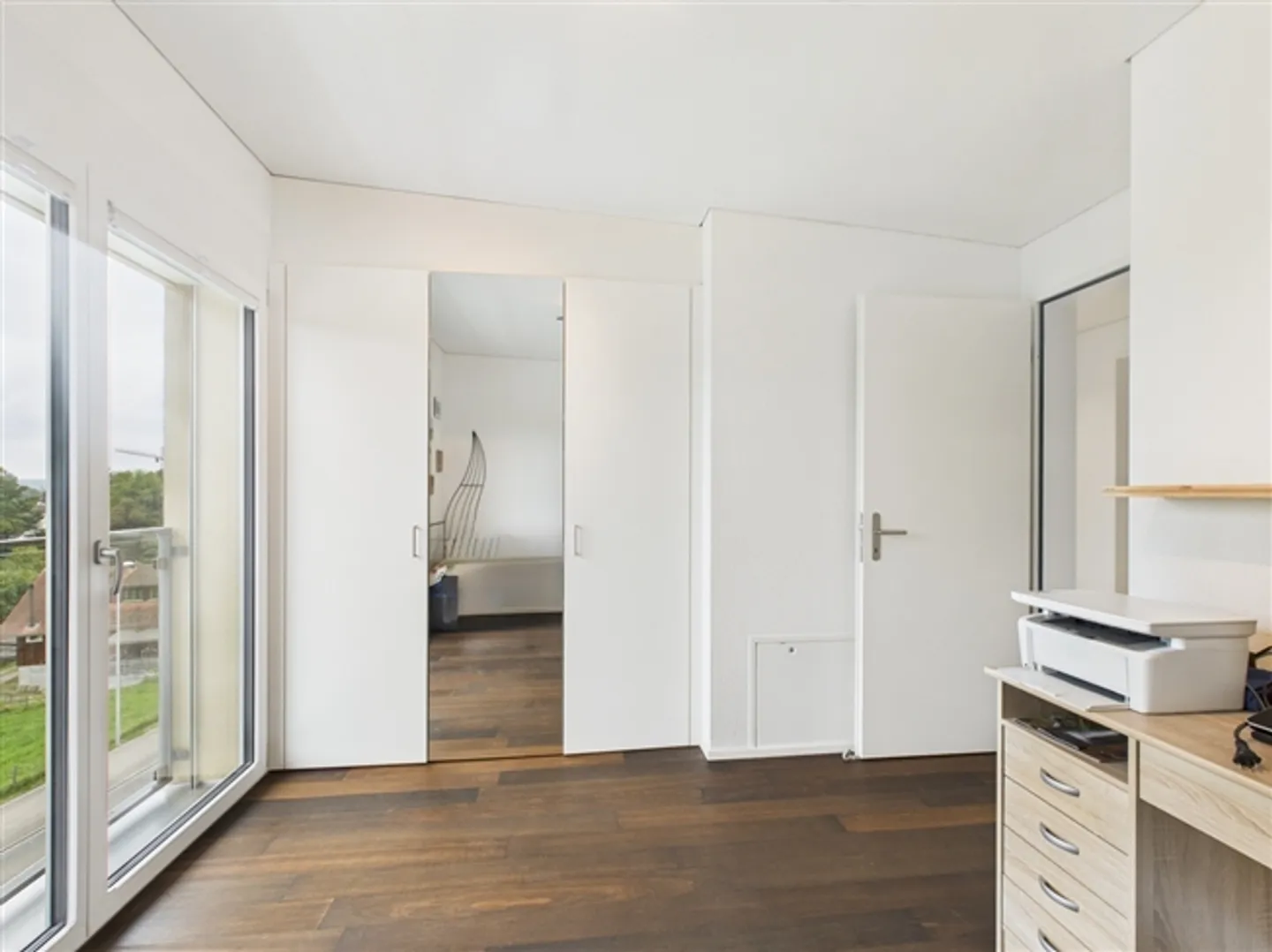 Luminoso appartamento attico di 3,5 locali con terrazza solare di 43 m² - Foto 5 di 13