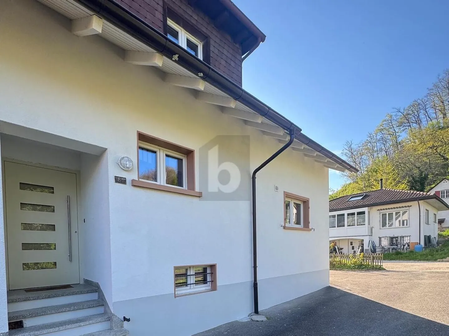 Modern renovierte Doppelhaushälfte - Foto 1 von 6