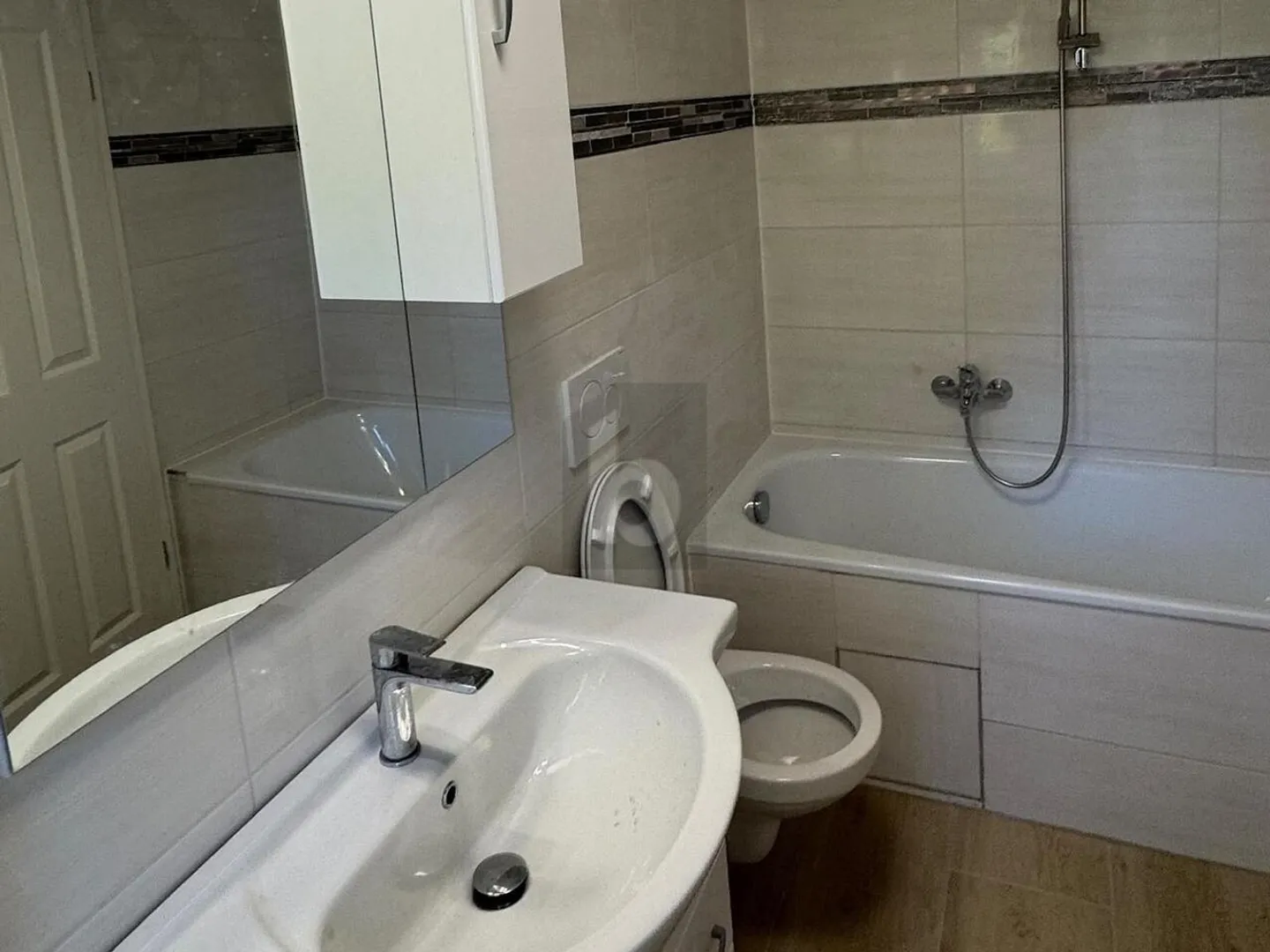 Modern renovierte Doppelhaushälfte - Foto 4 von 6