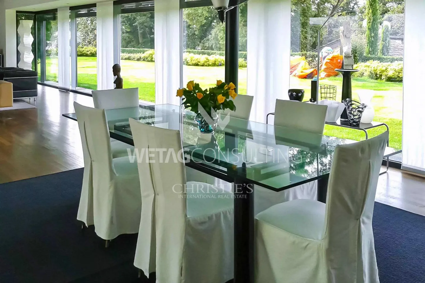 Lugano-Porza: Prestigious villa with two pools, pool house, SPA & possibility of a second residence for sale - Photo 9 of 13