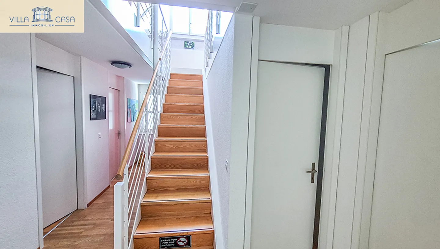 Appartamento duplex luminoso di 4,5 stanze a Spiez - Foto 8 di 22